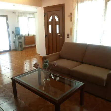 Yotopia House Diaporos